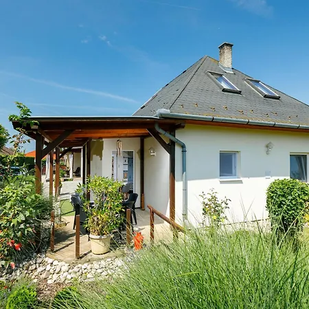 Lupo By Interhome 度假居 *