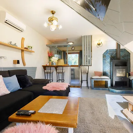 Lupo By Interhome 度假居