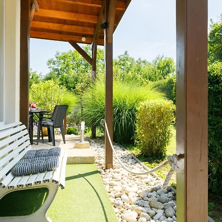 Lupo By Interhome *